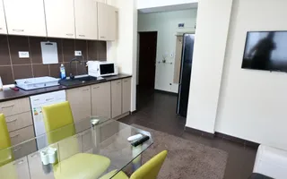 De închiriat apartament luminos 3 camere - Poză 15