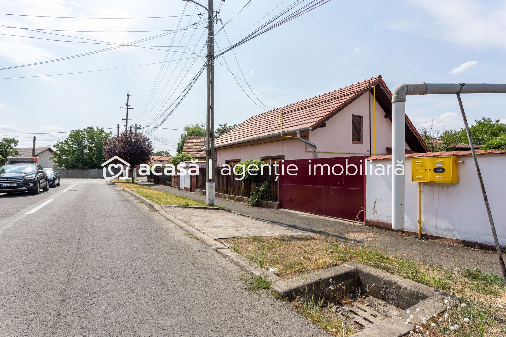 Casă cu 2 camere, renovată, în Bujac - Poză 3