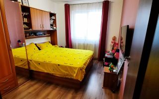 Vand apartament cu 2 camere NU GARSONIERA dubla si loc de parcare - Poză 3