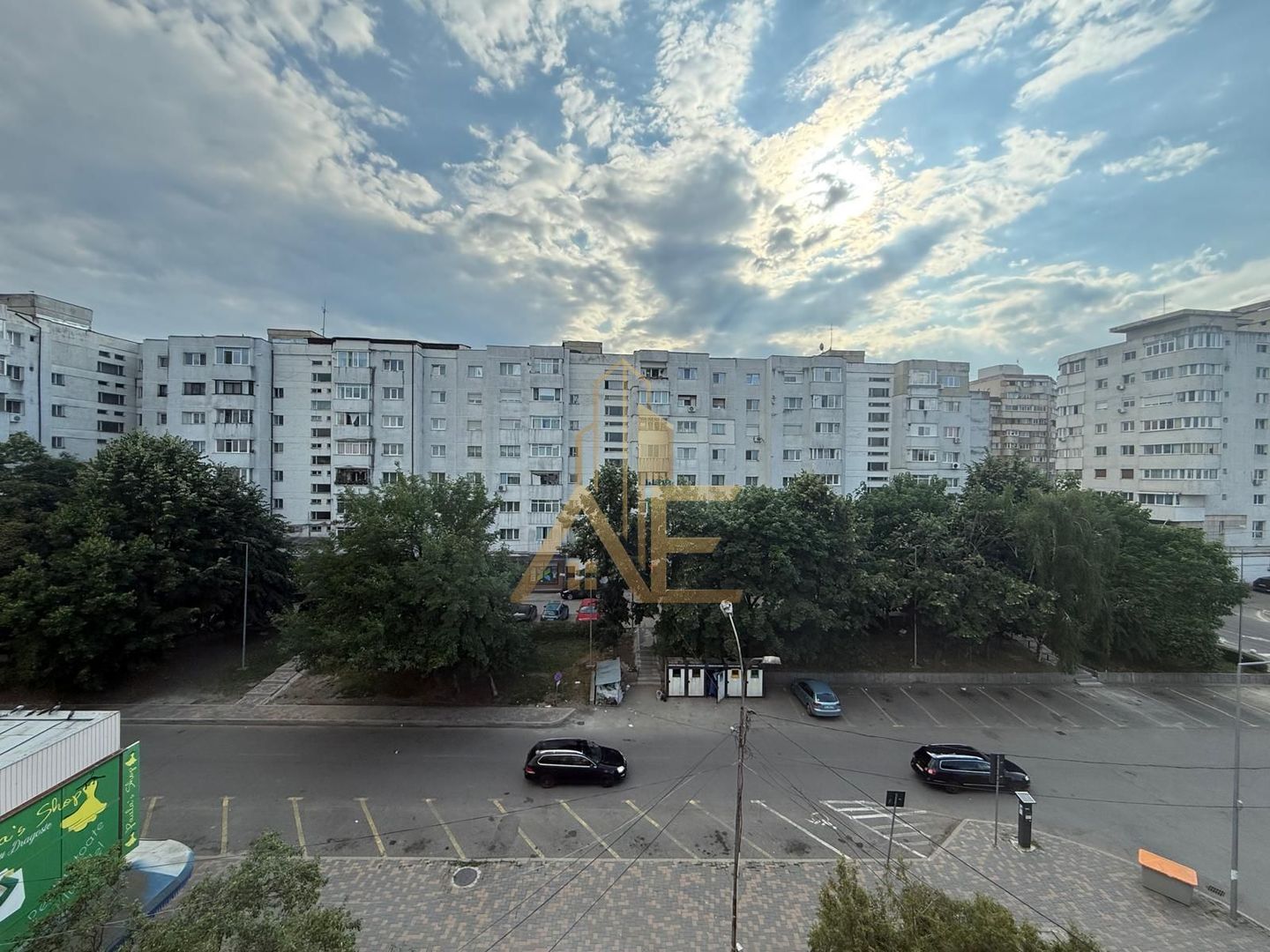 ULTRACENTRAL -Apartament de vanzare 3 camere decomandat - Poză 1