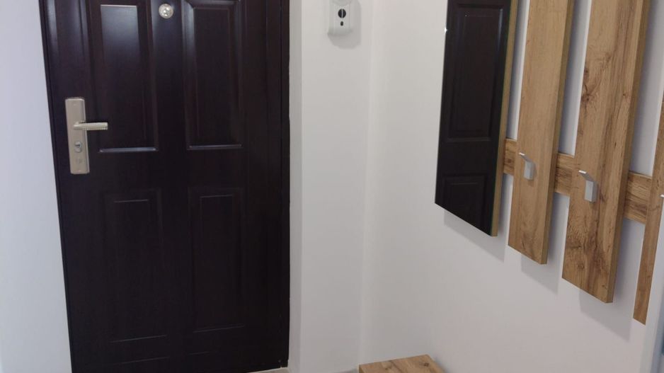 De vanzare apartament 2 camere Drumul Taberei - Poză 7