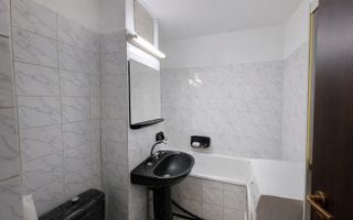Apartament 4 Camere | 2 bai | 2 balcoane | Pivnita | Central - Poză 13