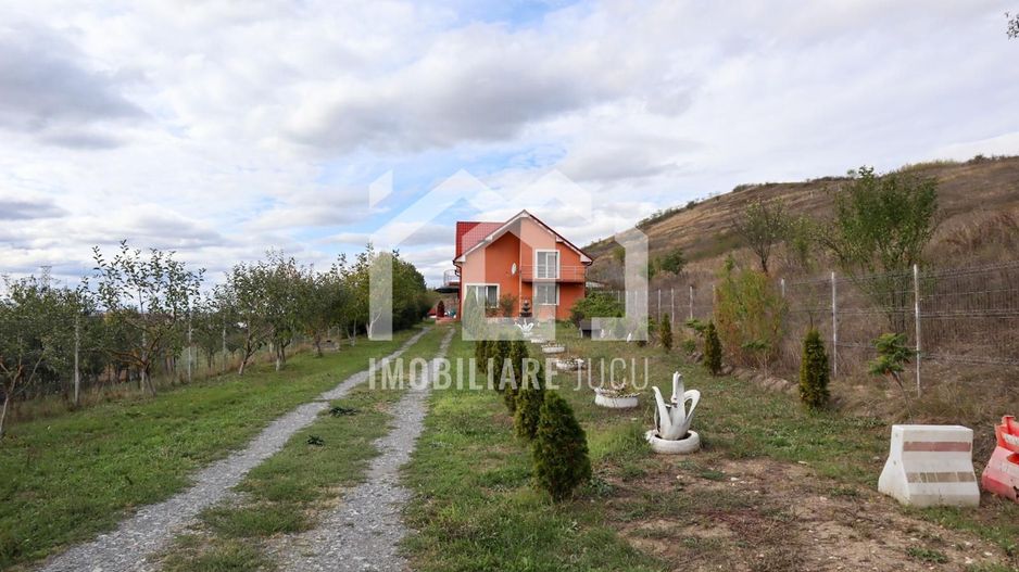 Casa la cheie, 7 camere, 256mp, teren 1700mp+livada 1100mp, Gadalin - Poză 12