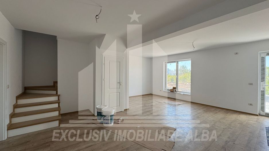 Casa in regim cuplat de vanzare, Cetate - Poză 3