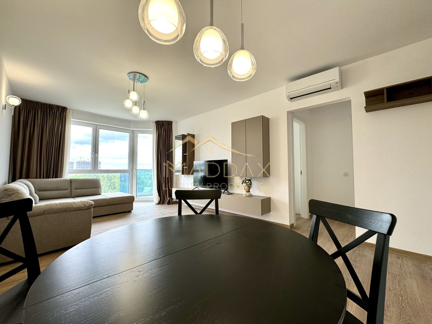 Apartament cu 2 camere + Parking //Floreasca - Amazing Lake View - Poză 2