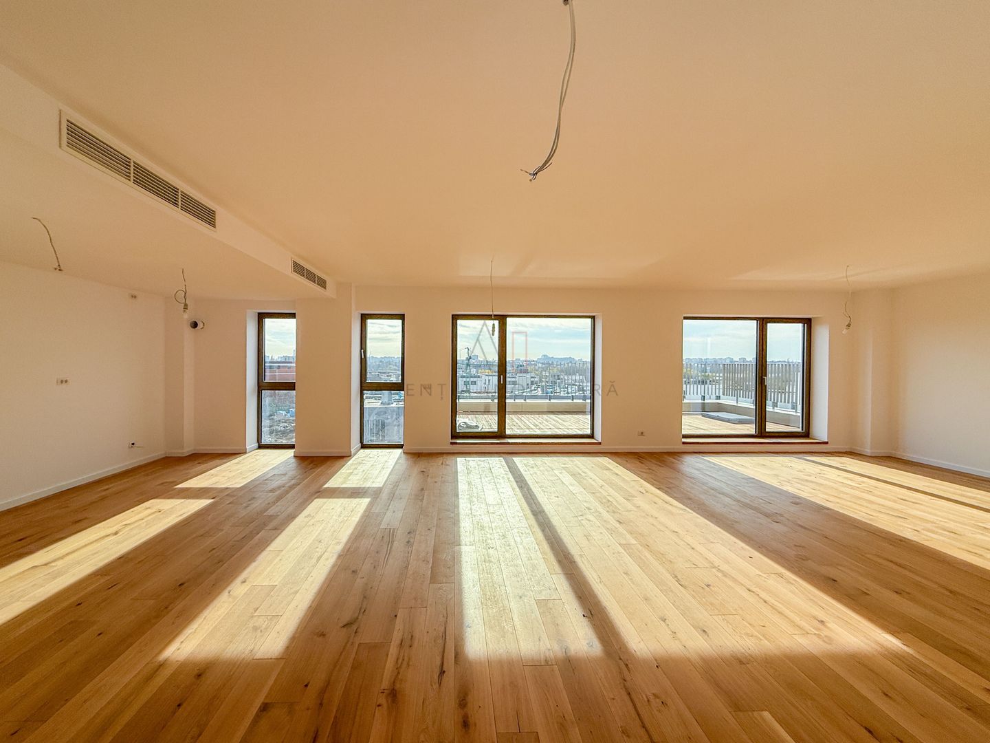 Apartament Spectaculos | 4 Camere | Terasa 22 mp | Green Lake Baneasa - Poză 2