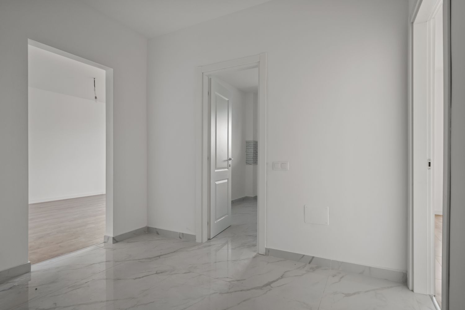 2 Camere, 72 mp, Spatios, Vedere Neobturata, Finalizat, Bloc Nou, Metrou - Poză 8