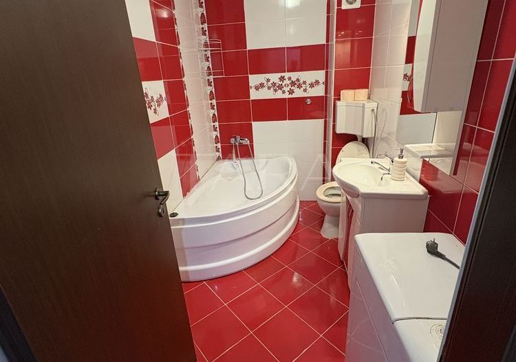 Apartament cu 3 camere și 2 locuri de parcare, zona Terra. - Poză 7