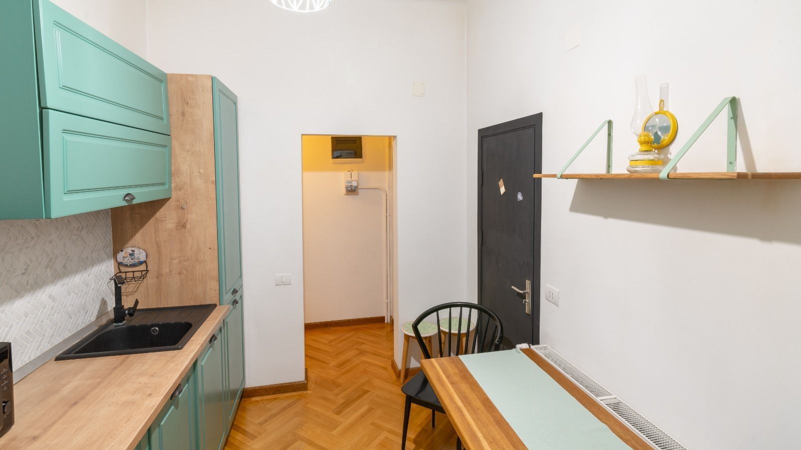 Apartament cu personalitate în vilă – 73,69 mp utili + boxă – Popa Nan - Poză 5