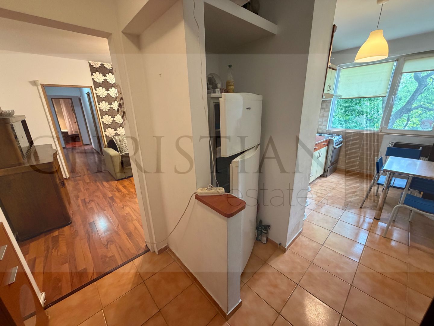 Apartament 4 camere 87 mp - Imobil 1965 - Etaj 1/4 - Poză 1