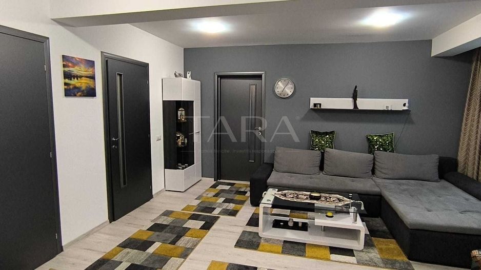 Apartament cu 3 camere, etaj 1, parcare inclusă, acces privat. - Poză 2