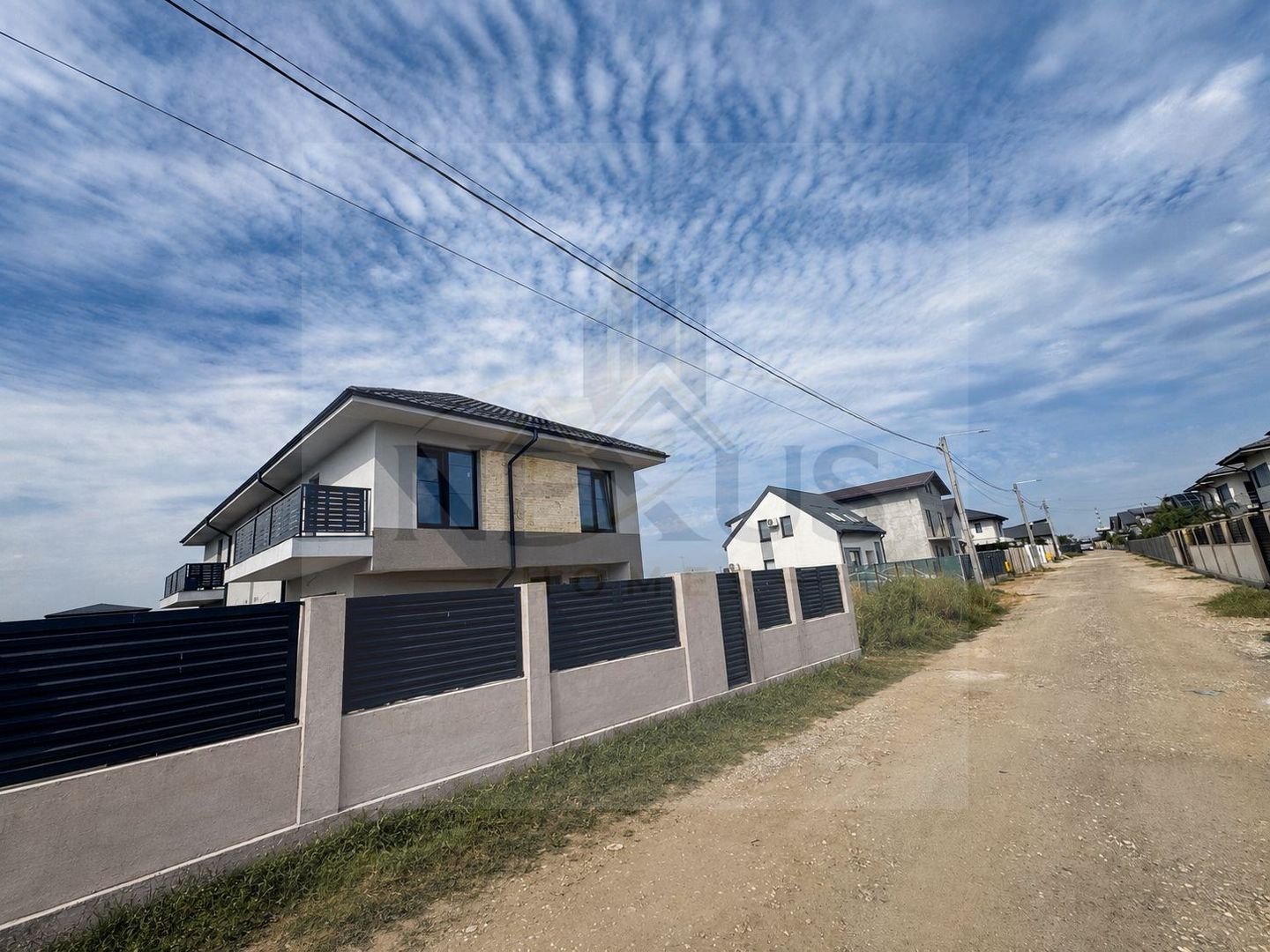 Comuna Berceni - Vilă tip Duplex - strada Miorița - Finisaje premium - Poză 1