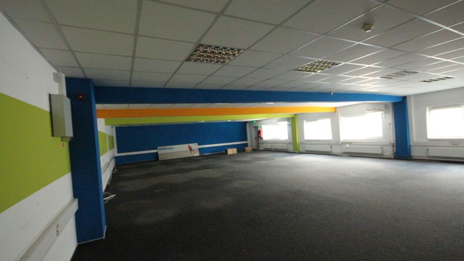 Spatii birouri/servicii - Poză 71