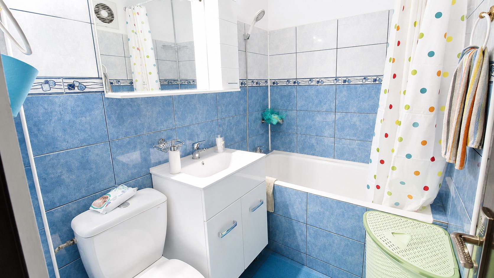 Apartament renovat 2 camere SD 49 mp Podu Ros 92000 euro - Poză 7