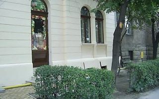 Spatiu pretabil activitati comerciale sau birouri in zona centrala! - Poză 1