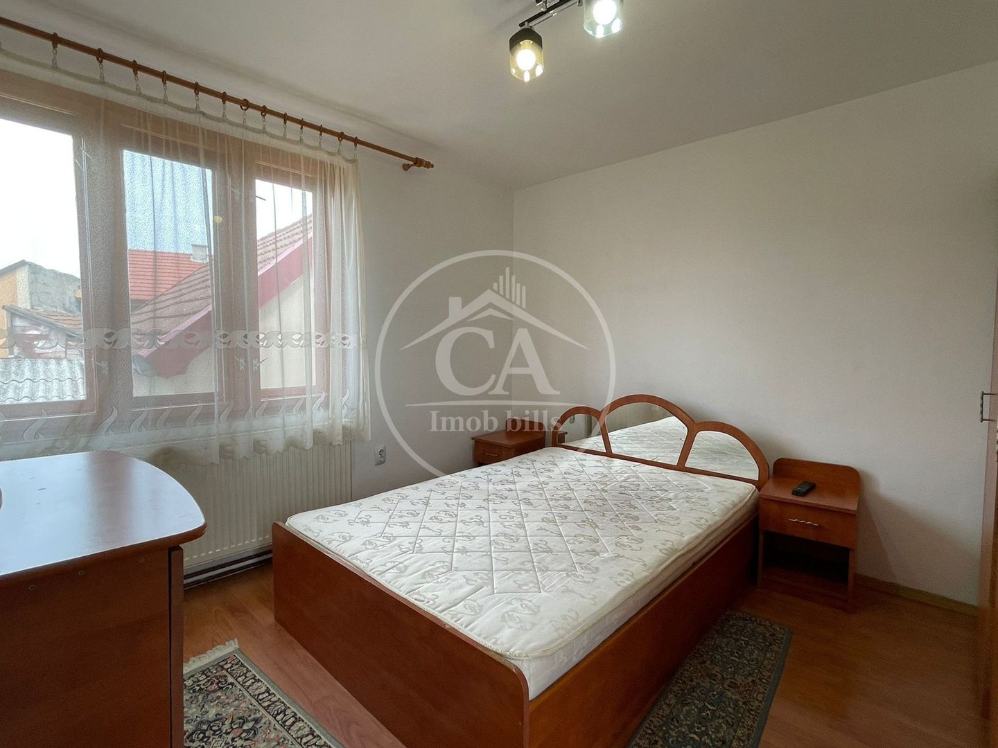 Casa de vânzare cu 8 camere de tip P+E+M in zona Rogerius, Oradea - Poză 19