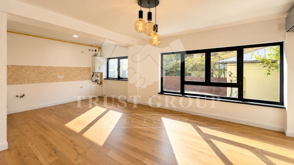 Apartament 3 camere Polona | Loc de parcare - Poză 1