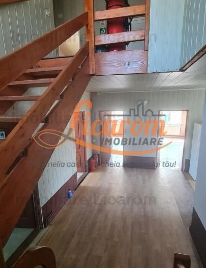 Proprietate in Cristian cu trei constructii+o fundatie,450000euro - Poză 38