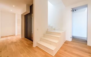 Apartament de 5 camere spațios, situat în zona Nord din Constanța - Poză 10