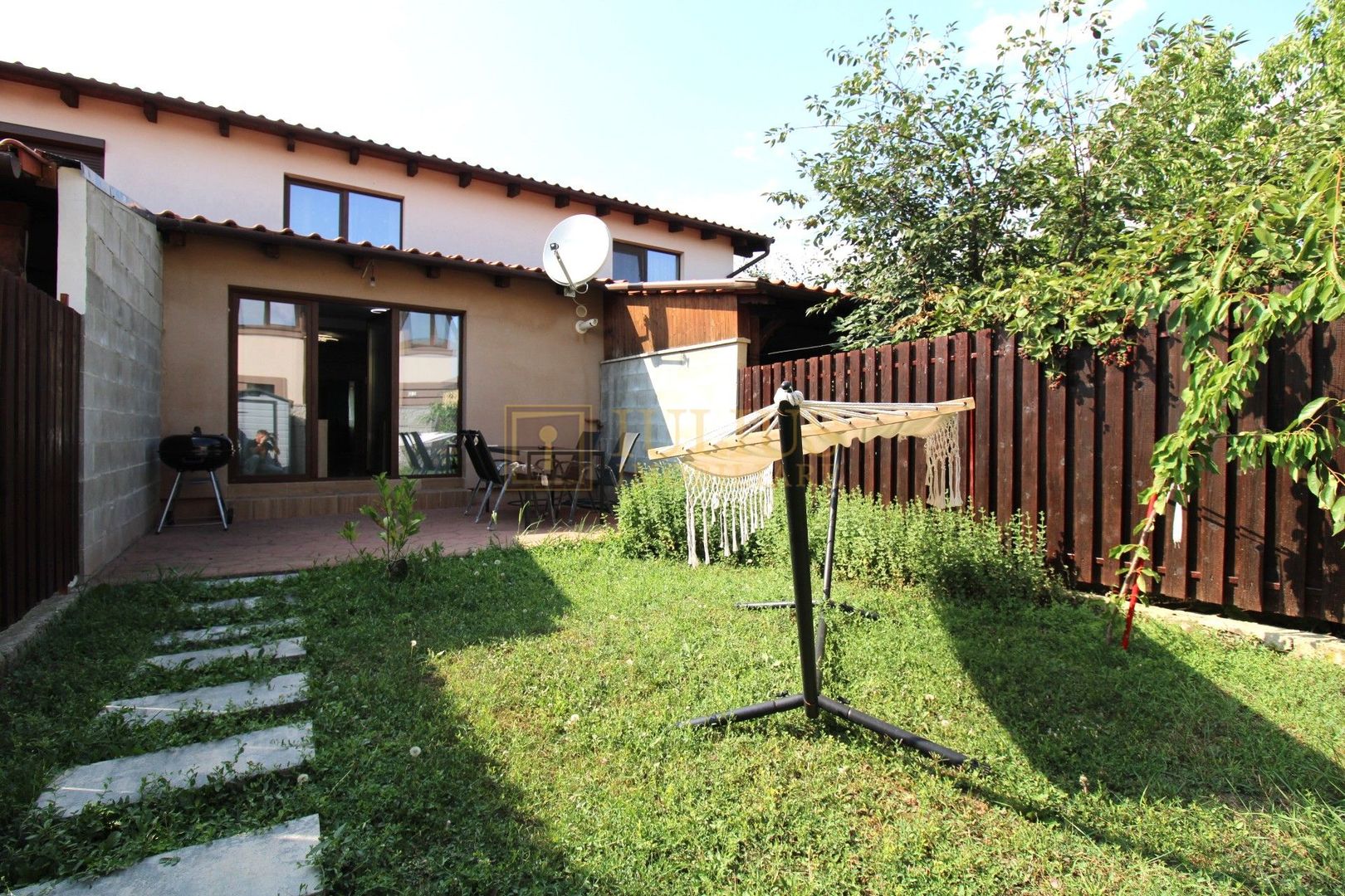 Casă renovată, prima închiriere | Dumbrăvița - aproape de pădure - Poză 2