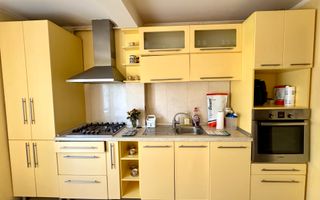Apartament 3 camere decomandat de vanzare | Etajul 2 | Zona Micro 17 - Poză 9