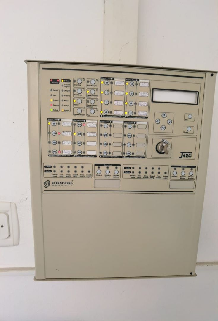 Imobil destinatie birouri + depozit - Poză 13