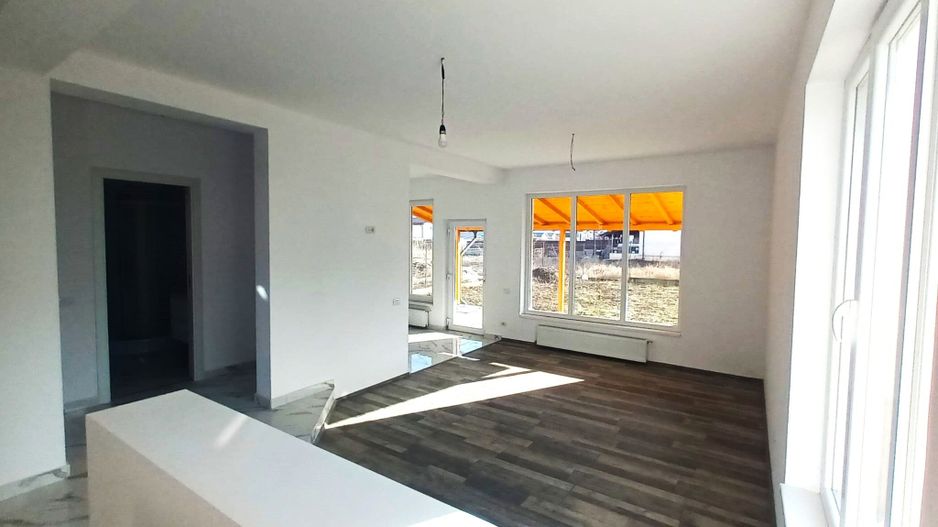 Casă individuală 5 camere, gata de mutare, 468 mp teren, asfalt - Poză 5