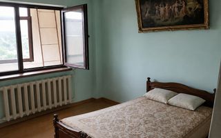 Etaj 1 Apartament 2 Camere Decomandat 59 MP Bloc 1986 Nicolina-Rond Vechi - Poză 2