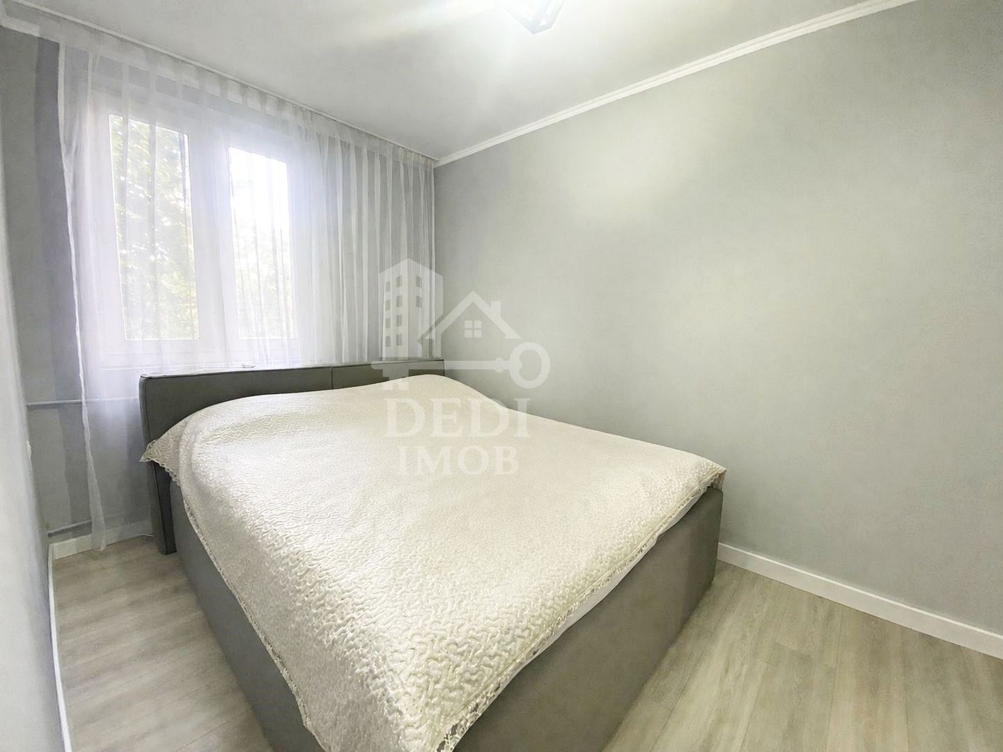 Apartament cu 2 camere de vanzare zona Rogerius, Oradea - Poză 4