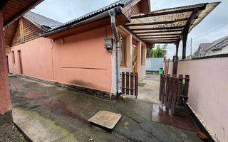 Casa + Spațiu comercial de vânzare în Onesti - Poză 18