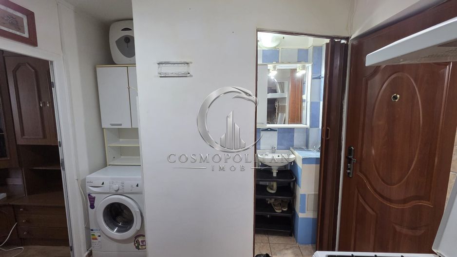 Camera de camin ~ zona Bariera Brailei ~ etaj 4 ~ renovata ~ - Poză 1