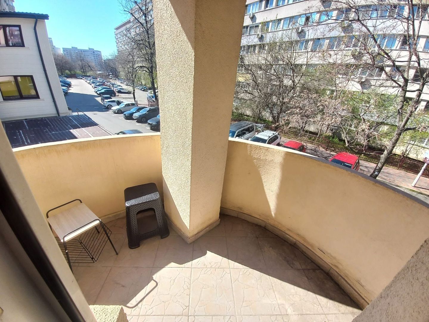 2 Minutes From Dristor Metro - Poză 6