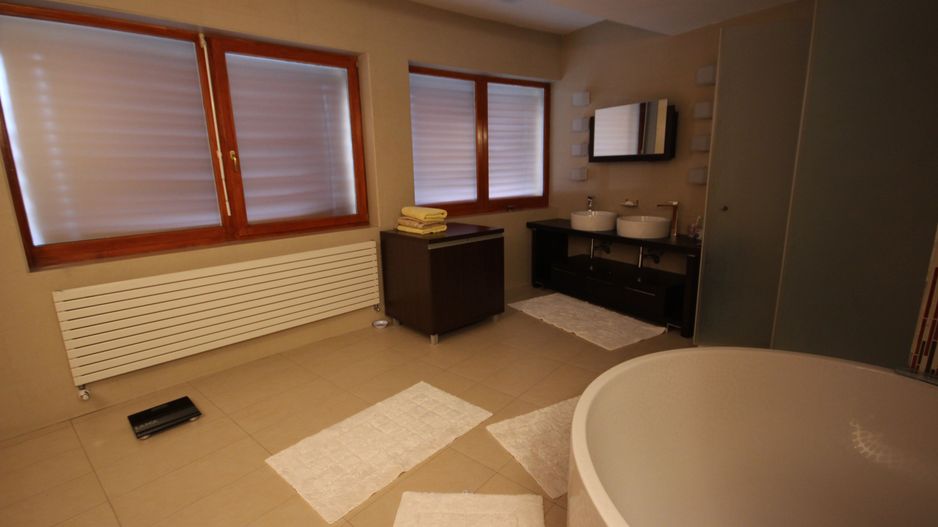 Casa pretabila birouri, camin de batrani - Poză 26