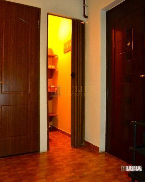 1 camera, centrala proprie/clima,  Simion Barnutiu - Hotel Strelitia. - Poză 8
