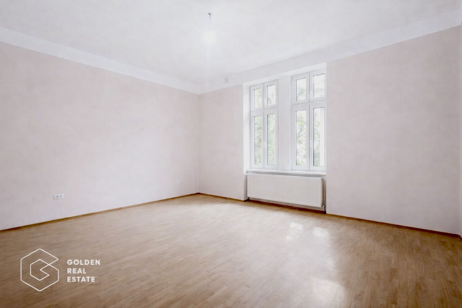 Apartament in centrul Timisoarei, vedere spre Bega, etajul 1 - Poză 3