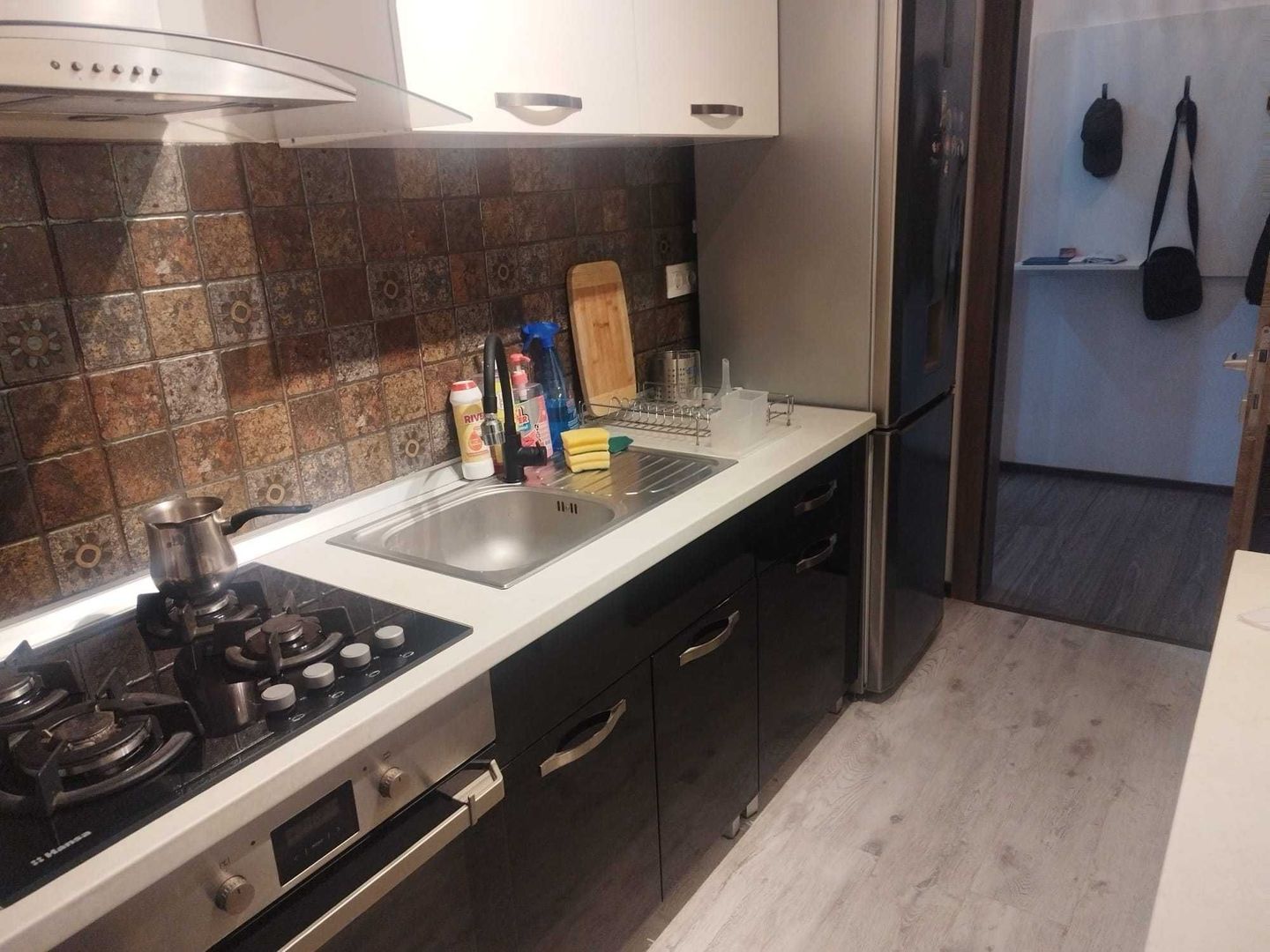 De Inchiriat un apartament cu 2 camere Berceni - Poză 2