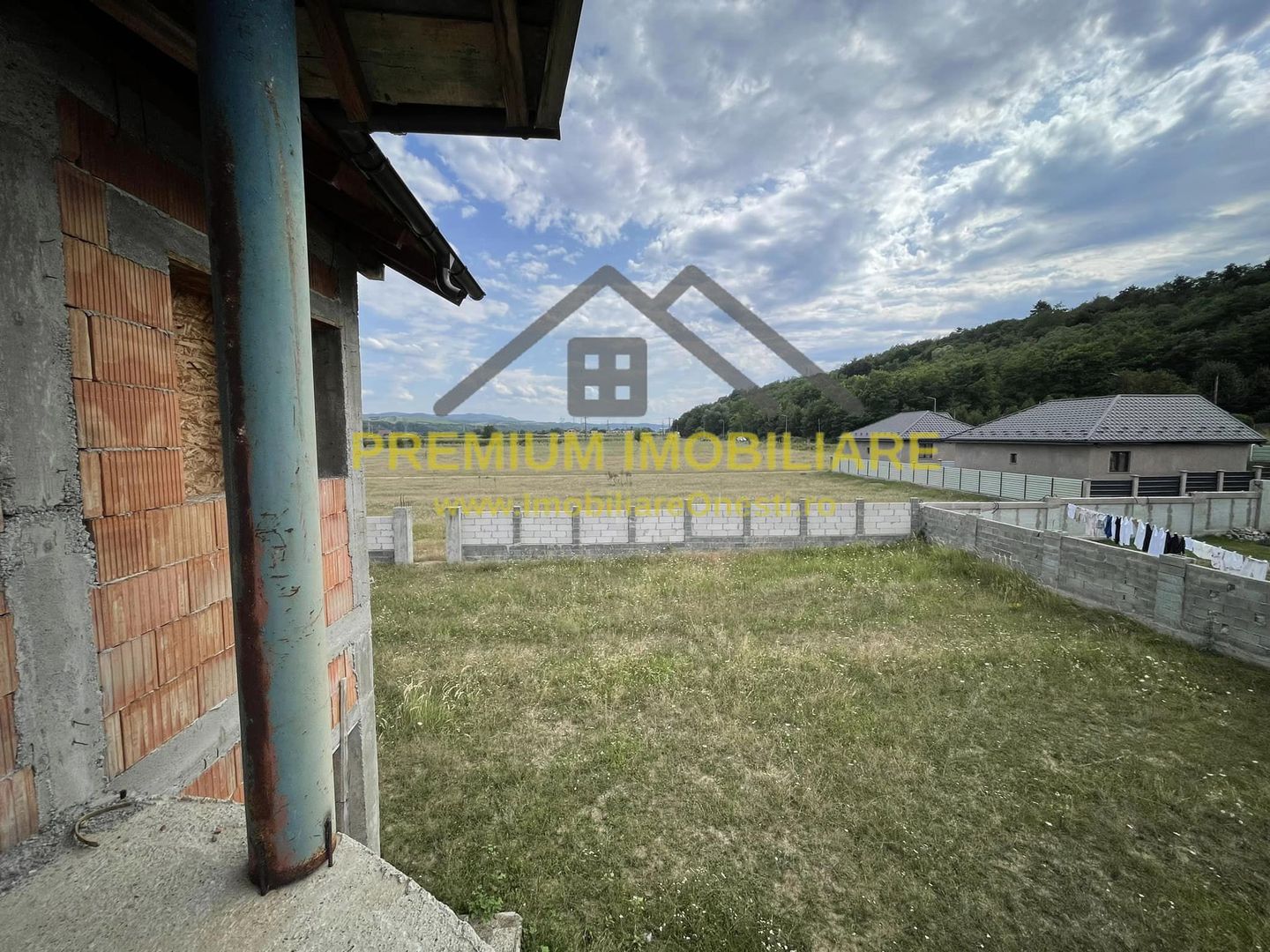 Casa Cartier Andrasesti - la rosu - Poză 4