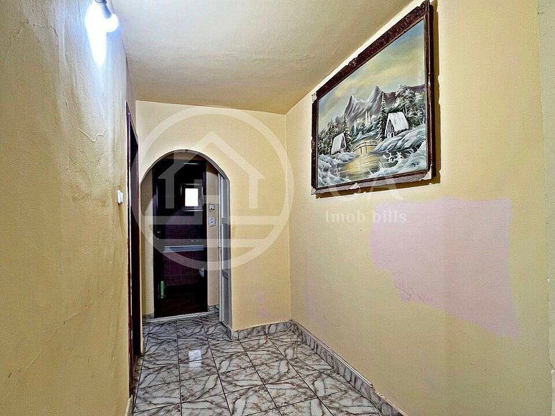 Apartament cu 3 camere de vanzare in zona Rogerius, Oradea - Poză 4