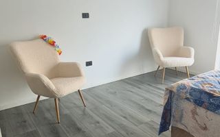 Casă superbă, modernă și complet mobilată - Poză 12