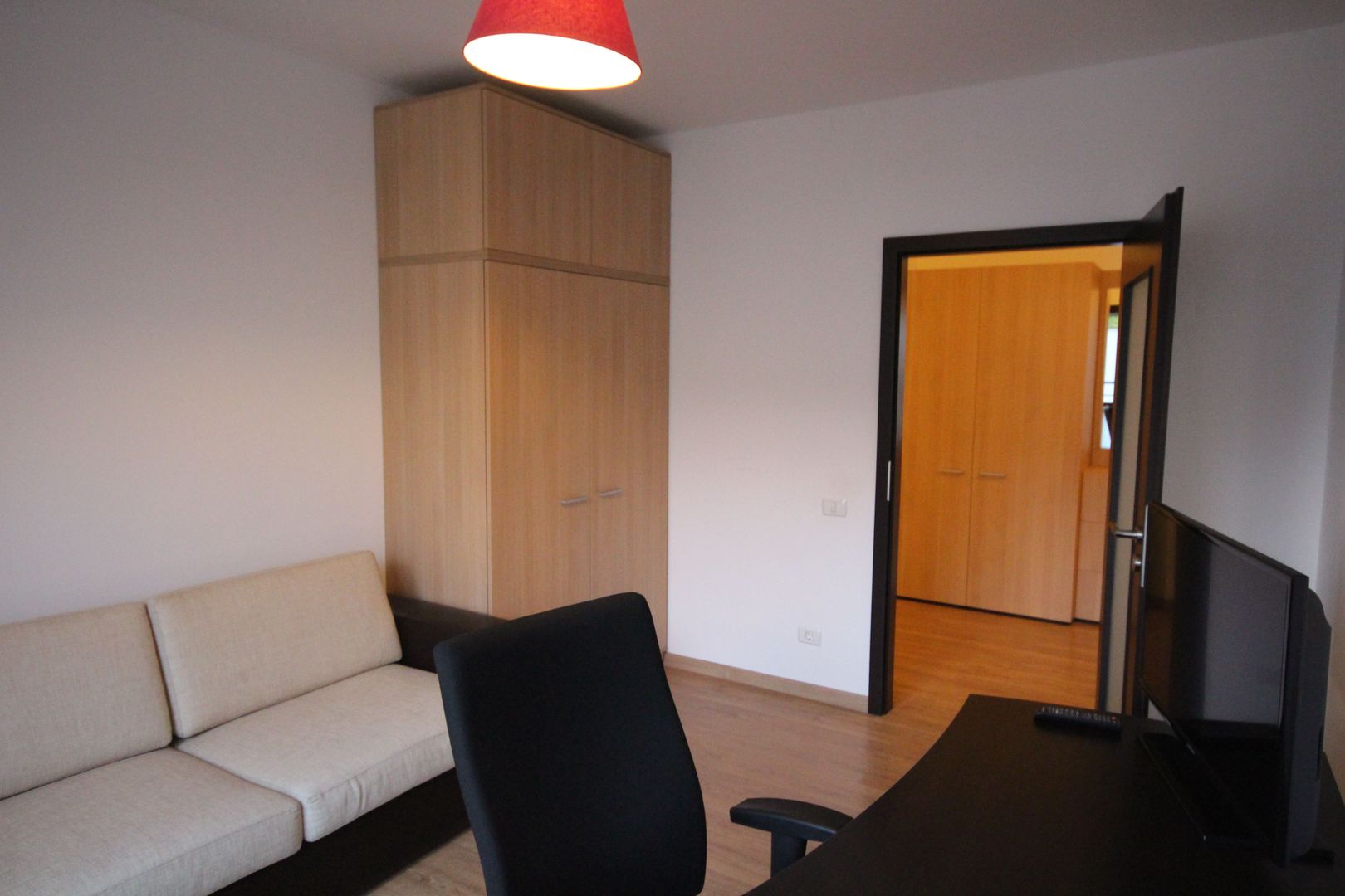 Spațios 4 camere, zona Braytim - Poză 18