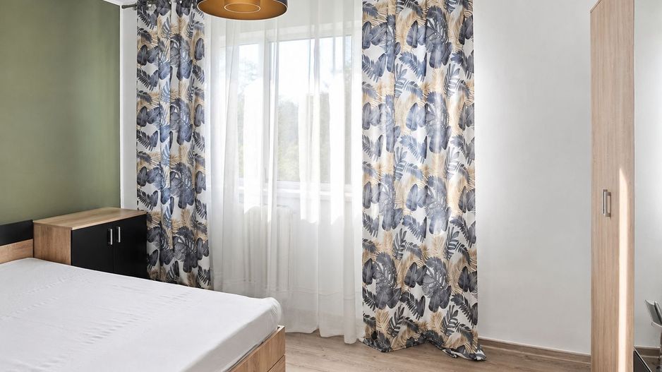 Apartament RENOVAT 2 camere SD 50 mp Podu Ros 380 euro - Poză 1