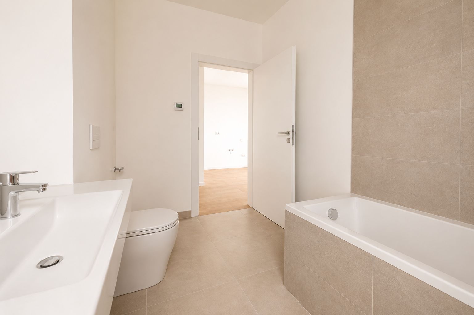 Apartament nou cu 2 camere, Complex Ateneo, 54.5 mp, direct de la proprietar, parcare inclusa - Poză 16