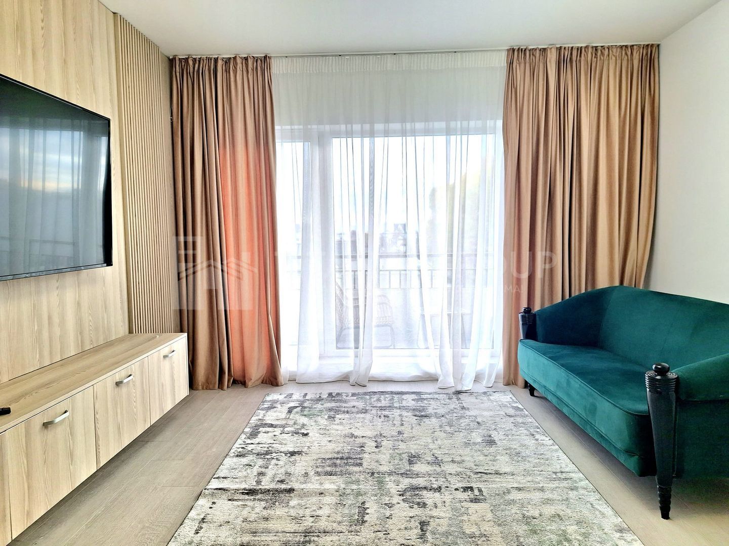 Garsoniera superba, 47 mp, balcon deschis - bloc Eleven, langa Coresi - Poză 1