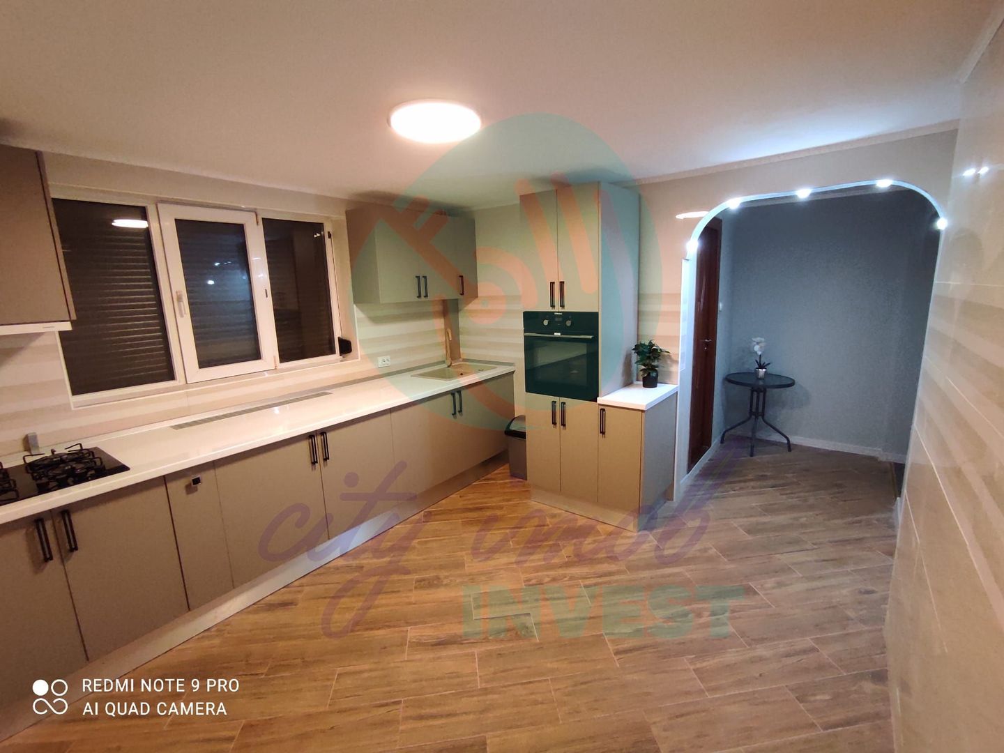 Casa cu teren de 792 mp - Poză 10