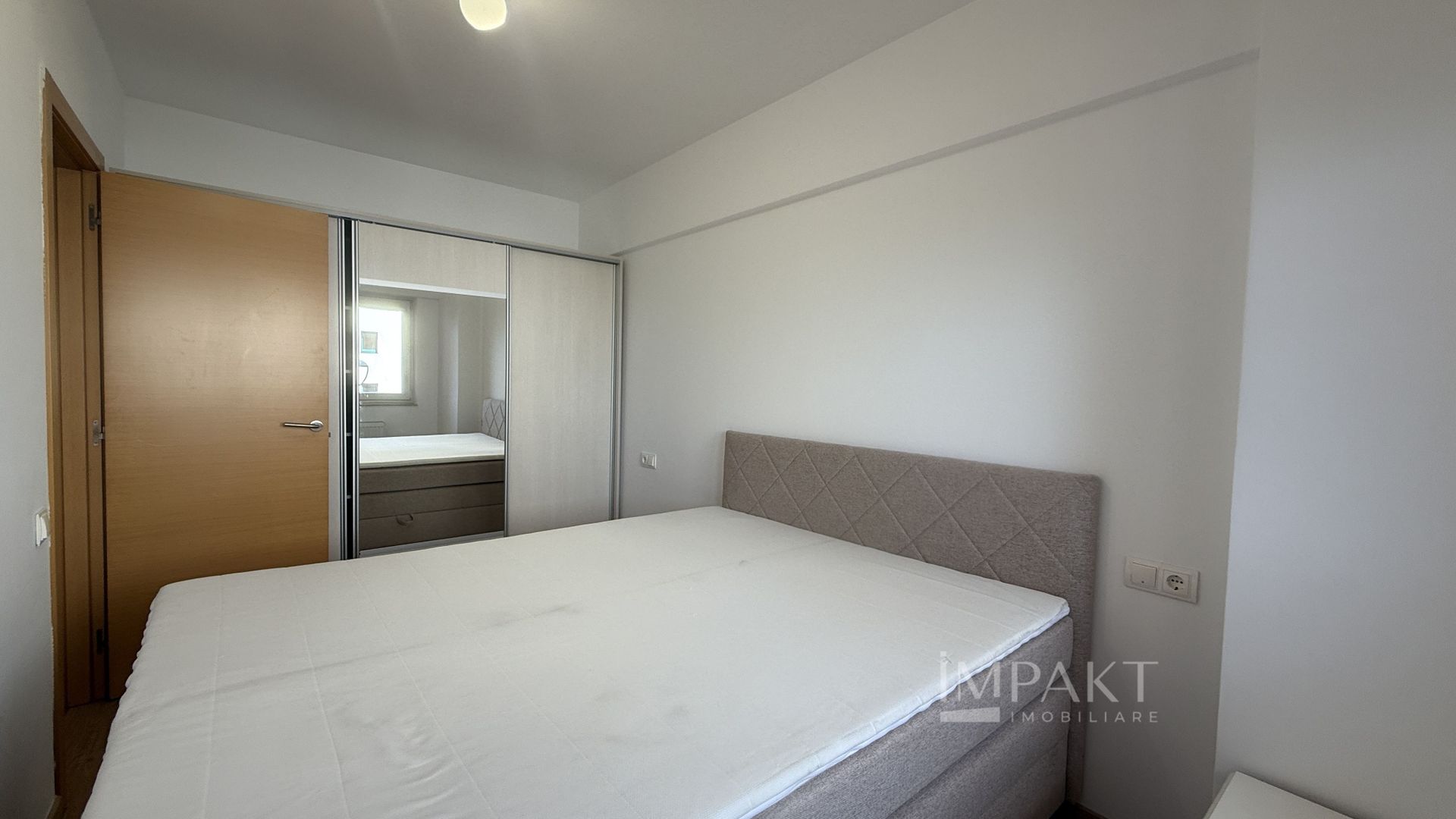 Apartament cu 2 camere langa Iulius Mall Gheorgheni cu view spre lac - Poză 5