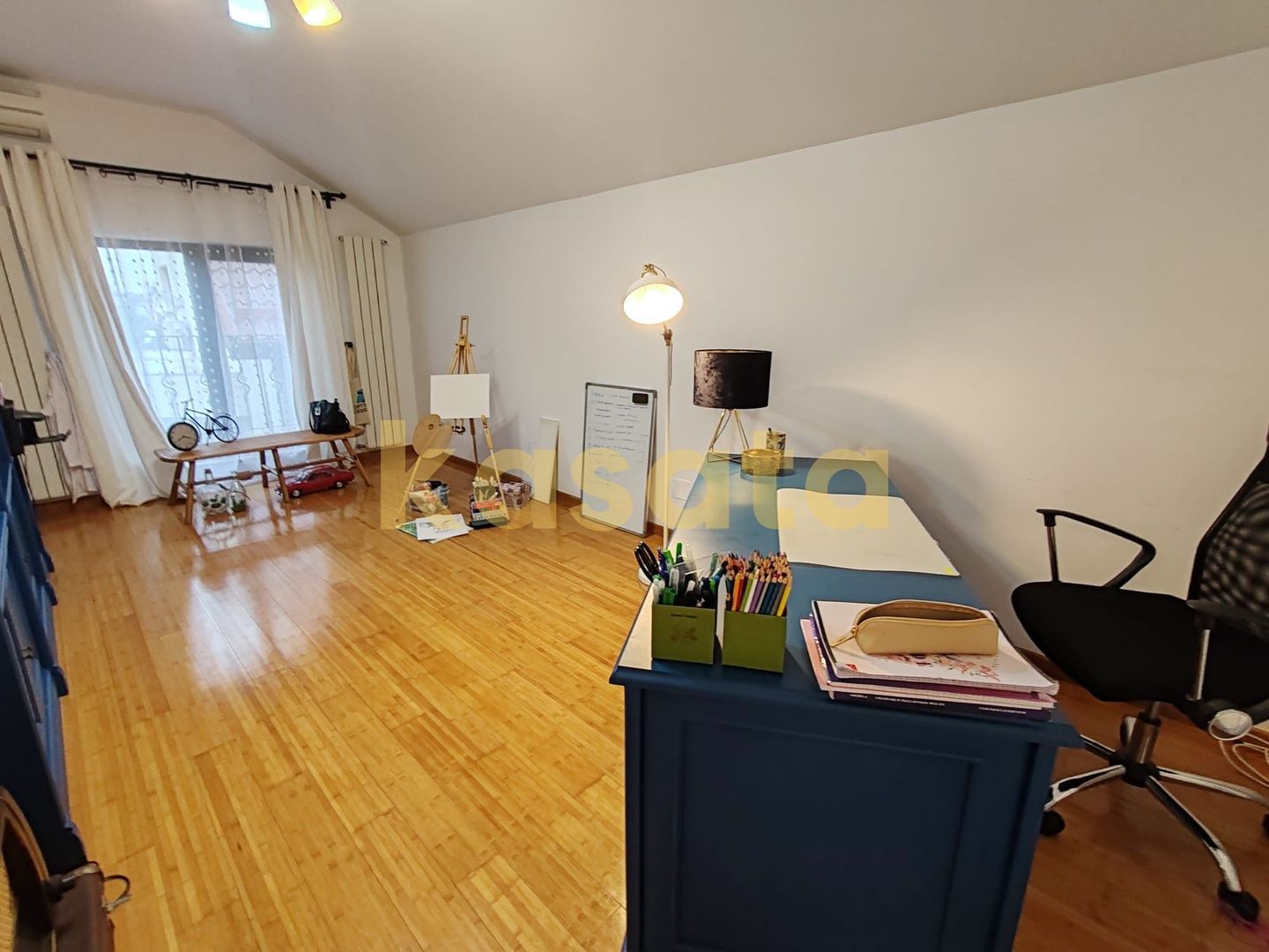 Vila care redefinește echilibrul între rafinament, spațiu și liniște - Poză 39