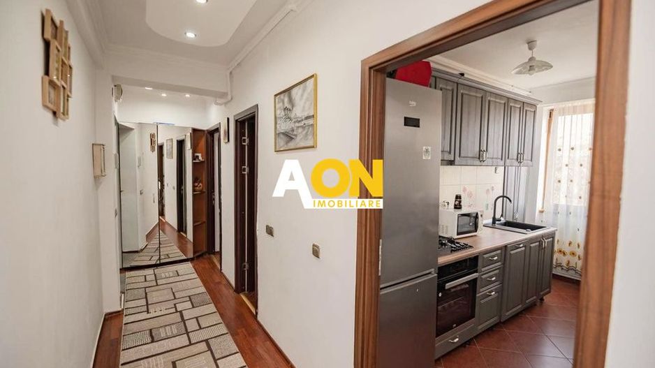 Apartament 3 camere, etaj 3, + boxa la subsol, ultracentral - Poză 4