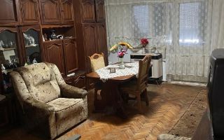 BRASADAS vinde ap 2 cam etaj 3/4 in Carpați 2. - Poză 2