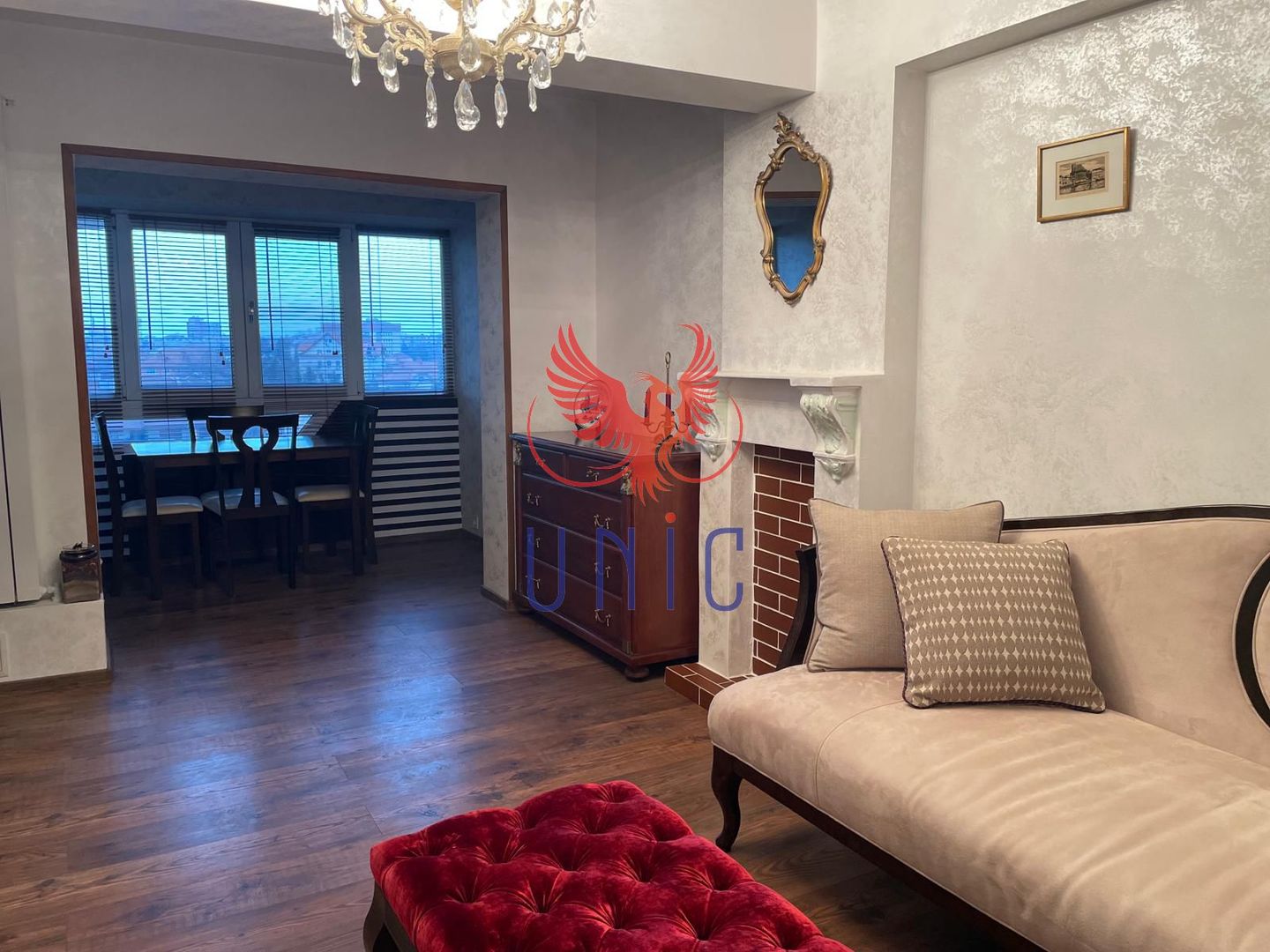 Proprietate deosebita, in inima orasului - Poză 4