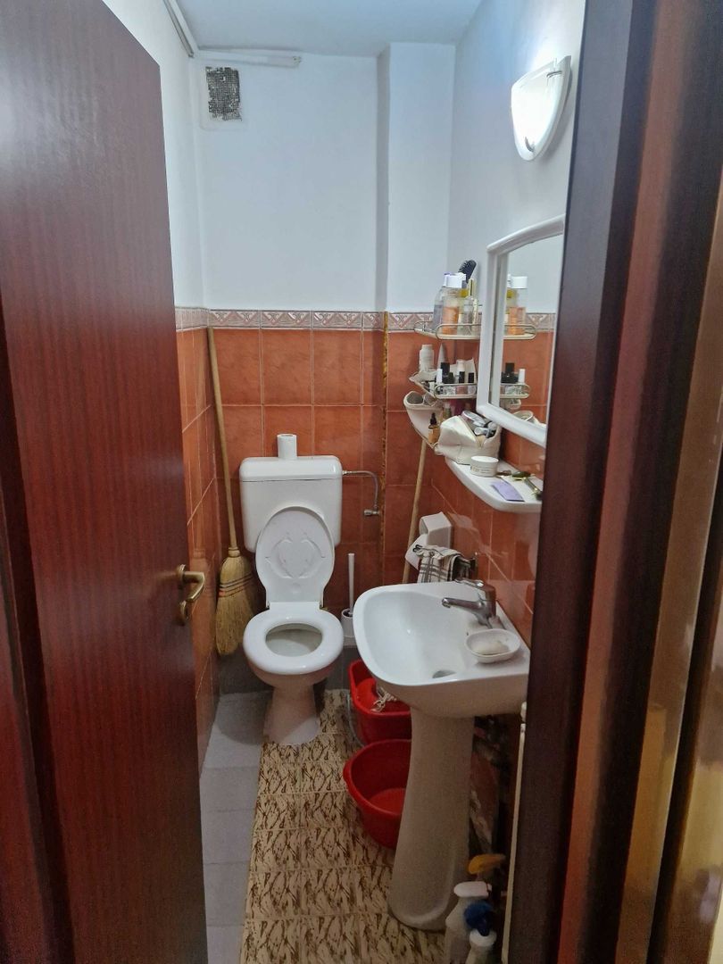 Dambovita | 3 Camere | Centrala Proprie | Bloc Izoolat. - Poză 7